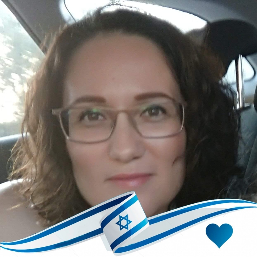 Meet your Posher, Vicky